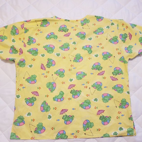 Jaylyn Frog Scrub Top - Picture 7 of 9